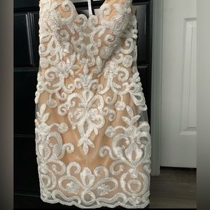 Stunning special occasions strapless dress, size 2/4, two tone